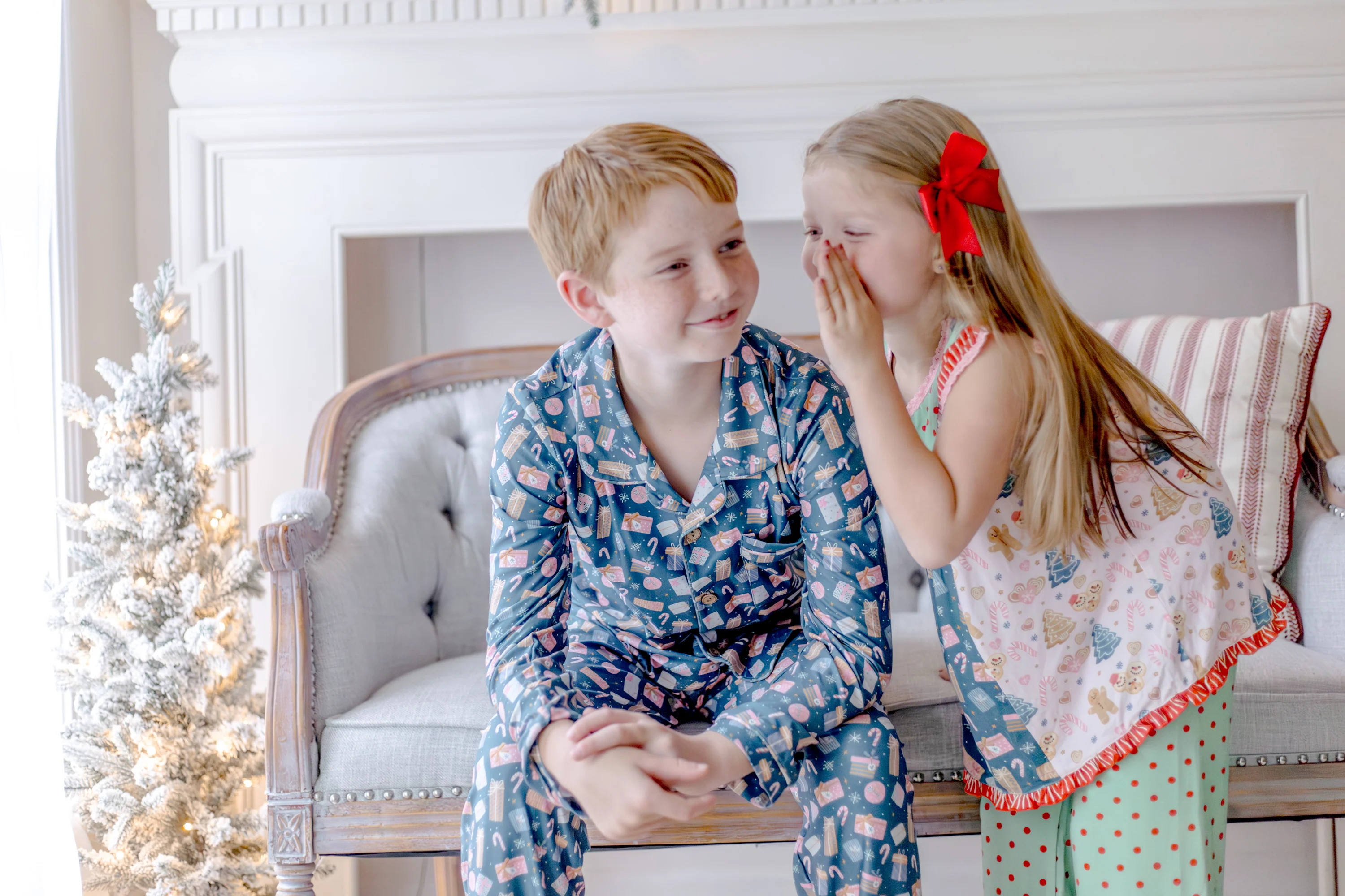 Boy's Santa's Surprise Stash Lounge Set - Image 5