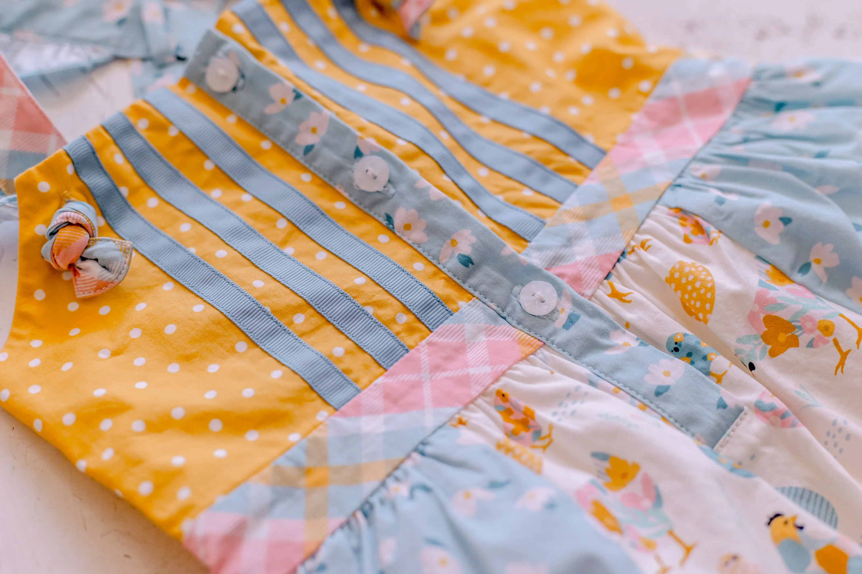 Feathered Fancy Dress - Image 3