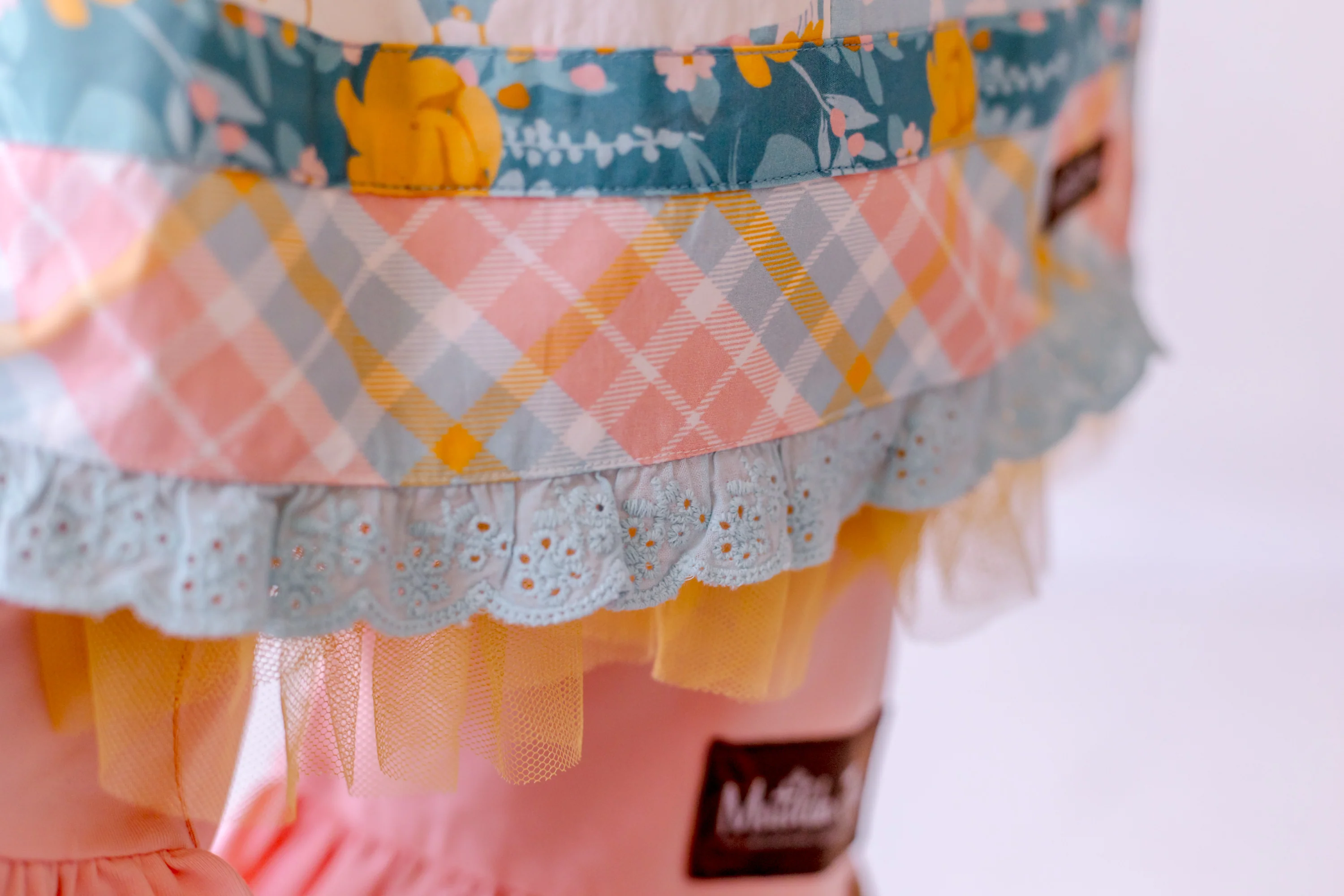 Feathered Fancy Dress - Image 7