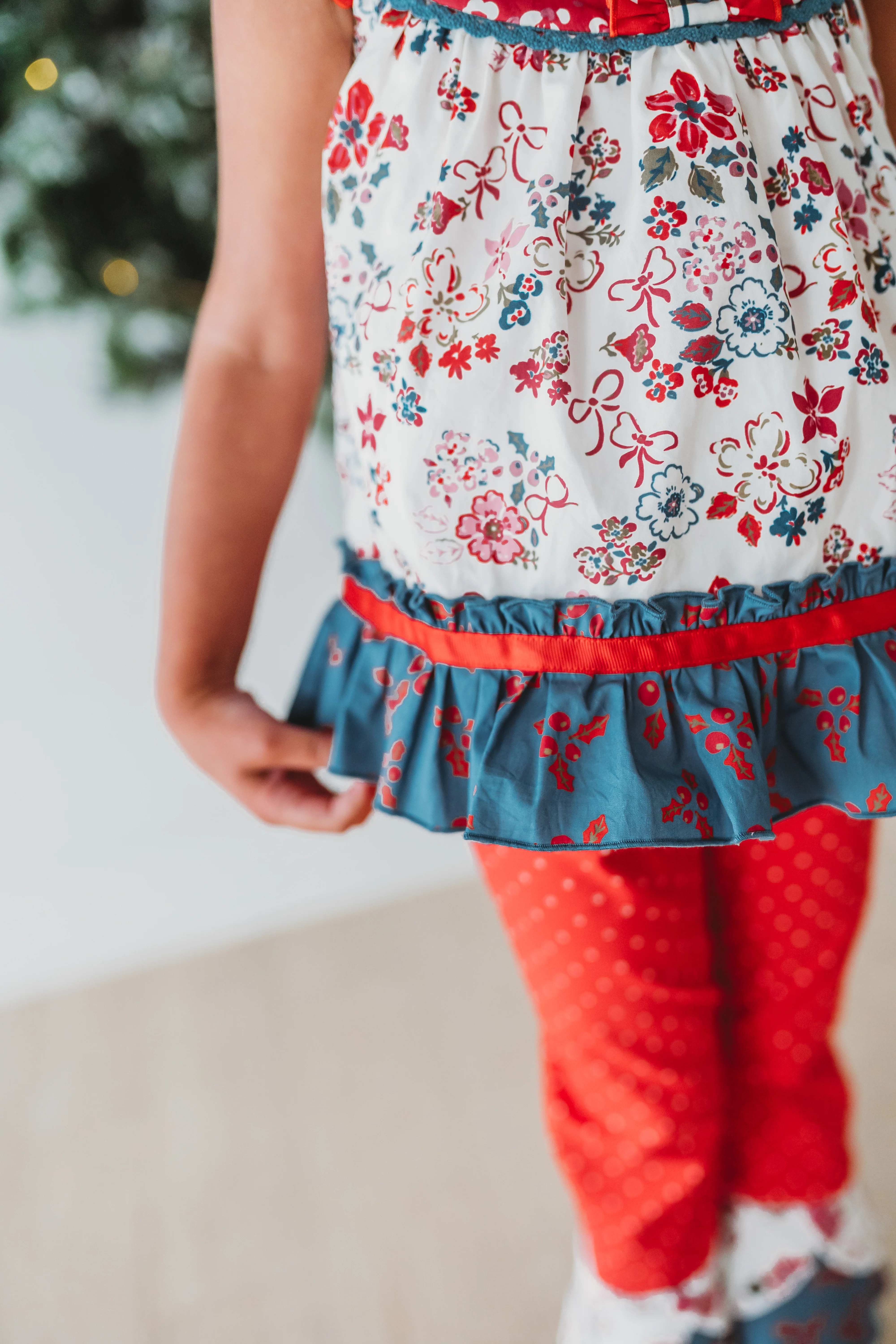 Poinsettia Parade Leggings - Image 5