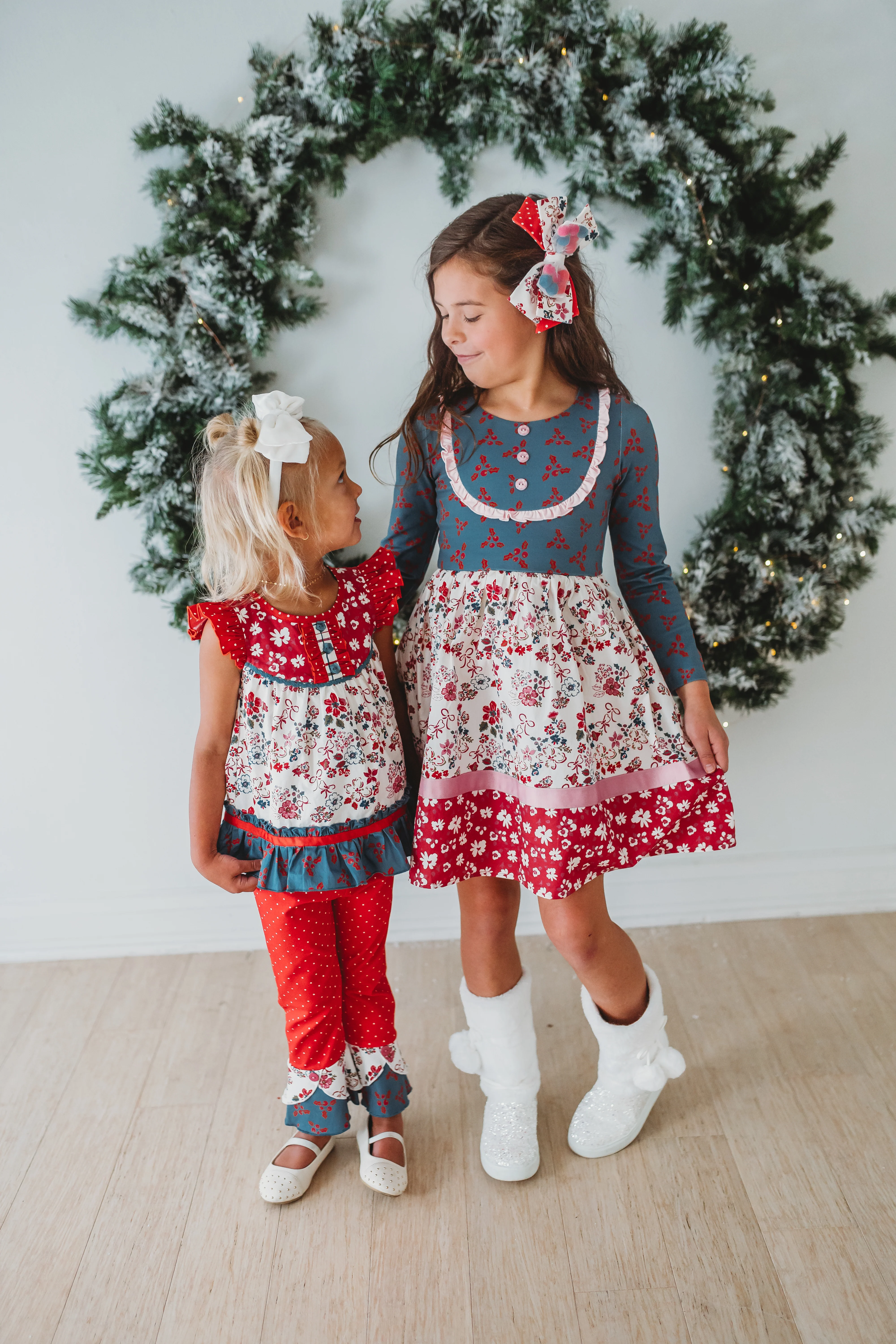 Poinsettia Parade Leggings - Image 8