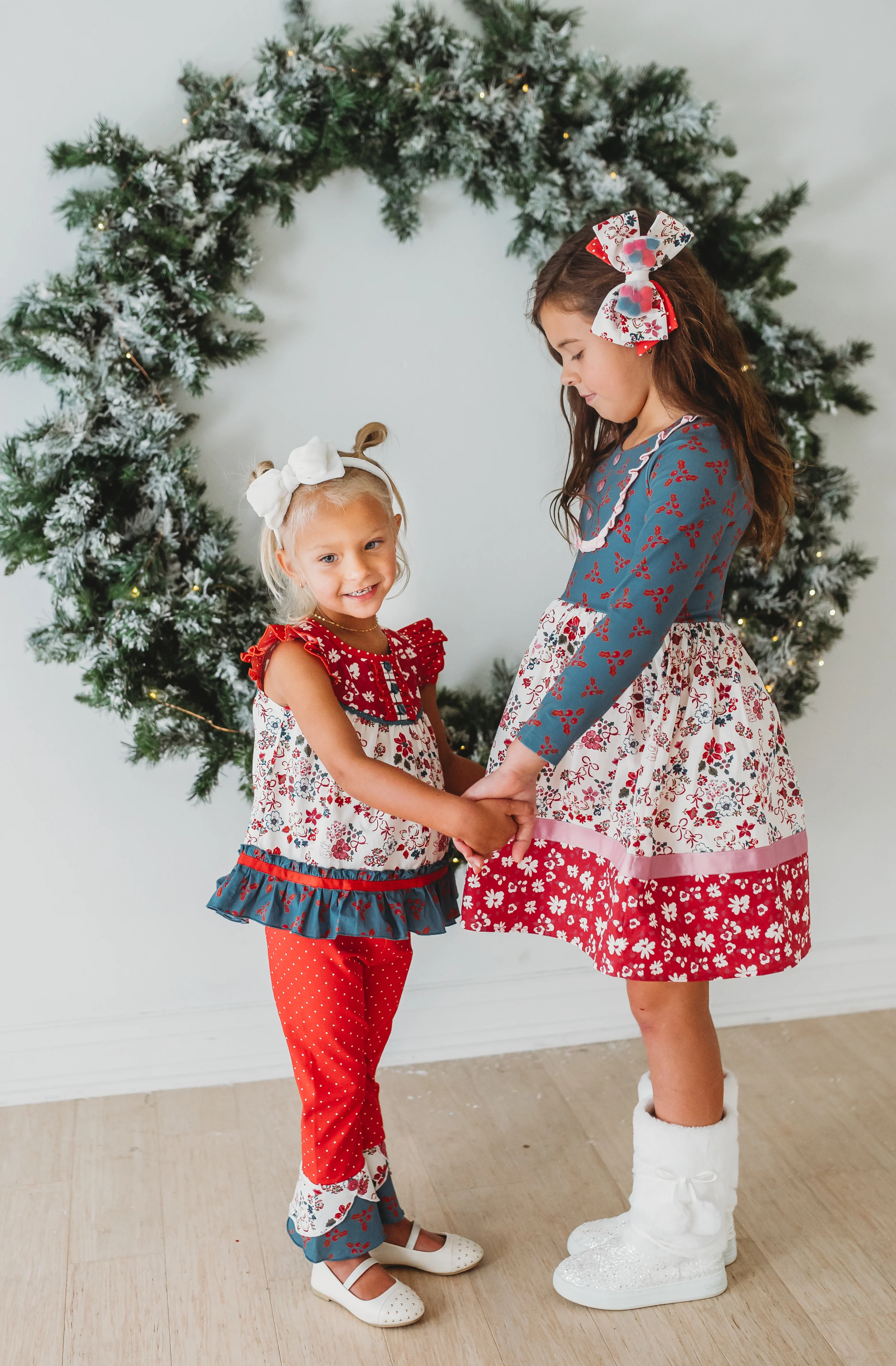 Poinsettia Parade Leggings - Image 9