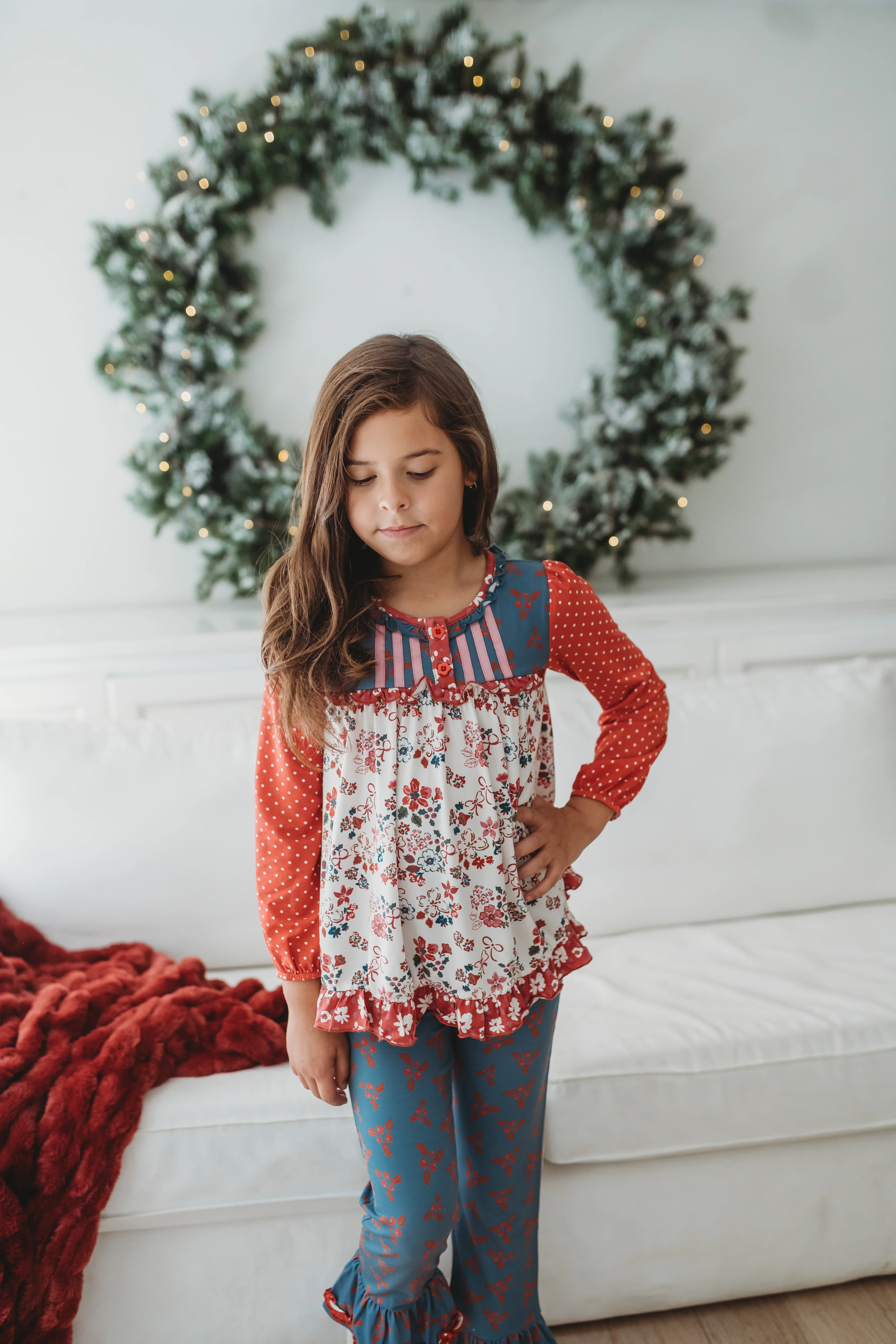 Tinselberry Lane Lounge Set - Image 5