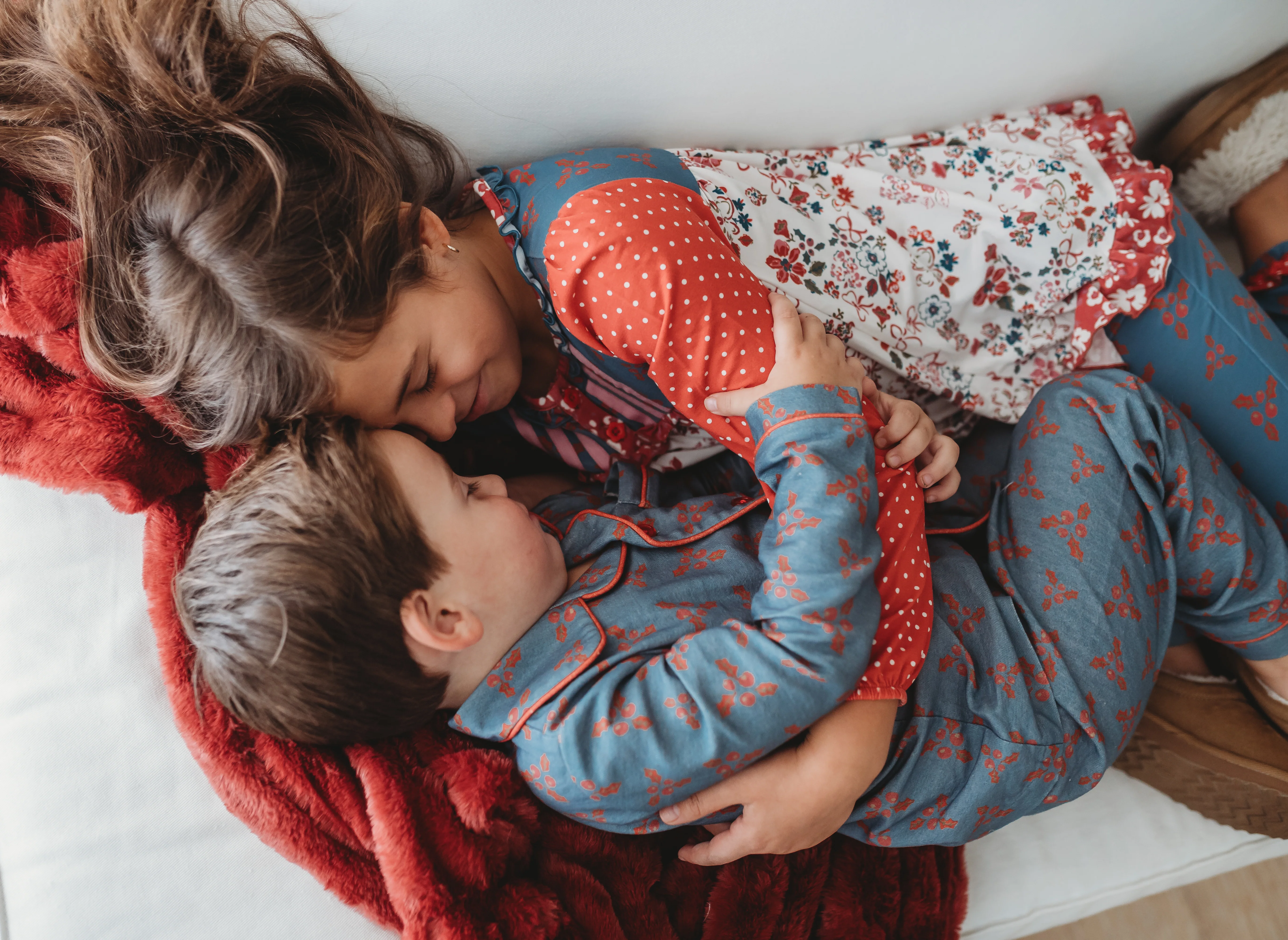 Tinselberry Lane Lounge Set - Image 6